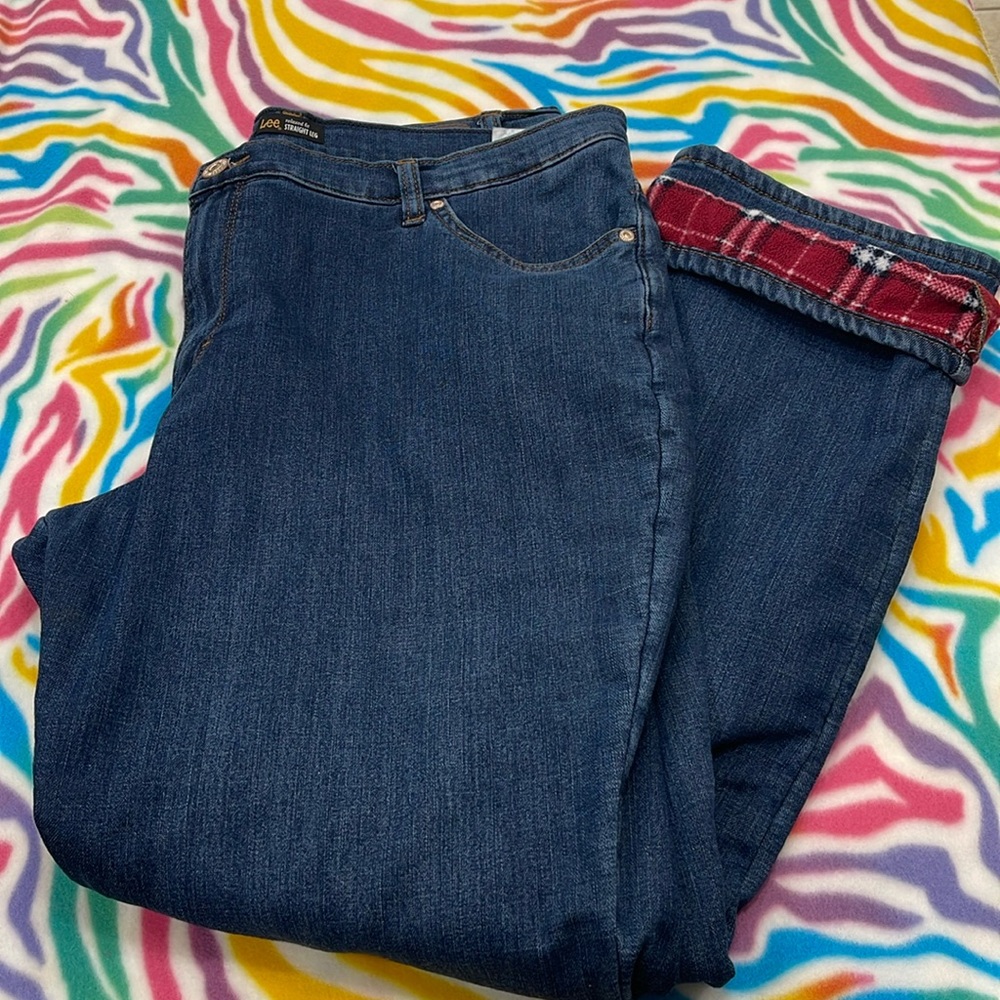 18L Woman’s Lee Relaxed Fit Straight Leg Jeans